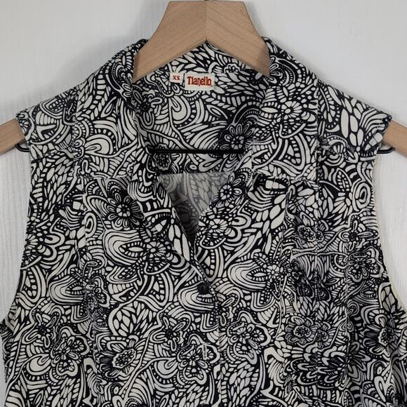 Tianello Womens XS Button Up Sleeveless Top Floral Black White Tencel Blouse - Picture 3 of 13